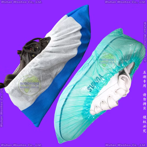Copriscarpe monouso in plastica impermeabile PE/CPE per laboratorio